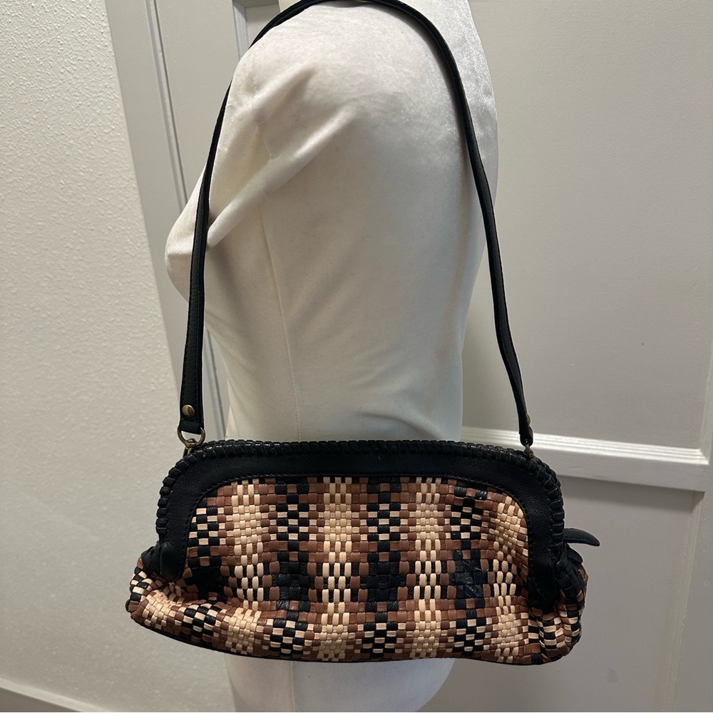 Woven Leather Clever Carriage Black and Brown Woven Leather Shoulder Bag Clutch - Picture 2 of 11